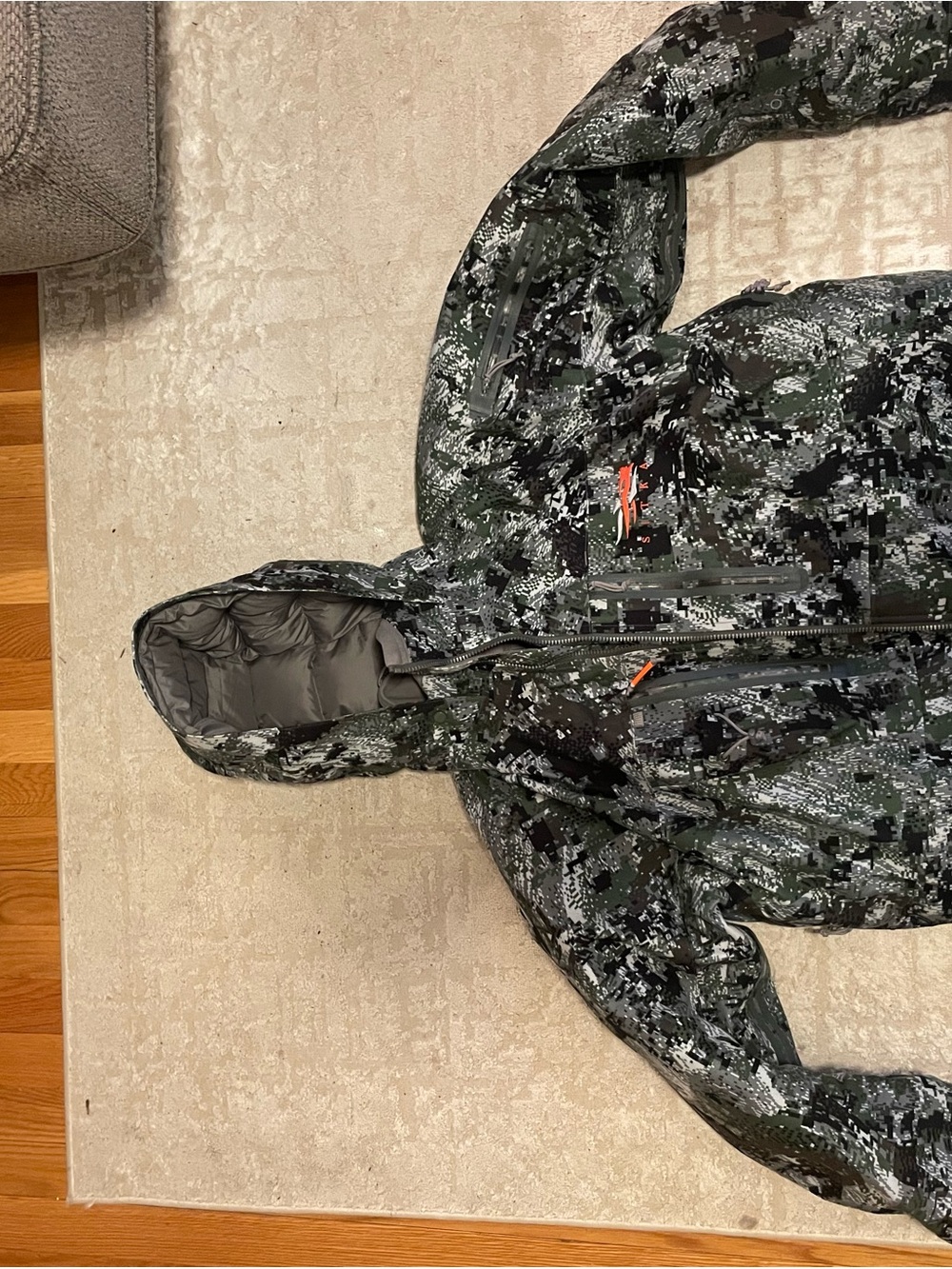 Men's Insulated Hooded Jacket - Camo Digital Print - Picture 1 of 5